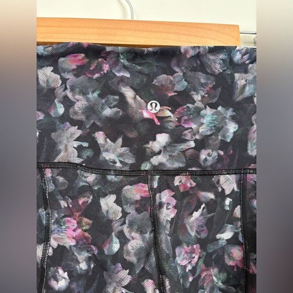 Lululemon Wunder Under Crop High-Rise *Roll Down Scallop Full-On Luxtreme 23" - Picture 11 of 13